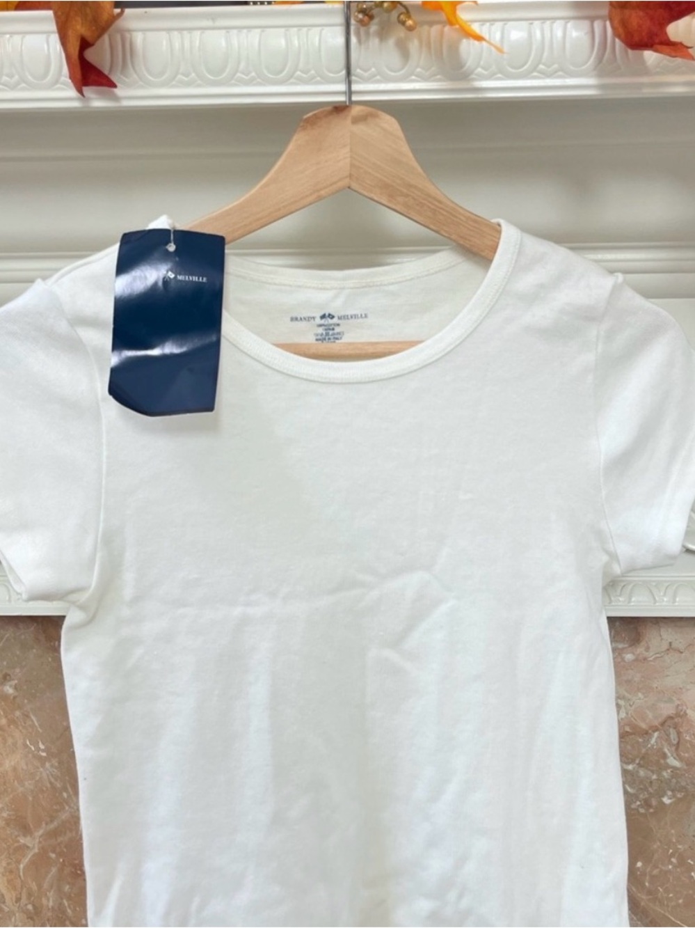 Brandy Melville White Crewneck Short Sleeve Tee
